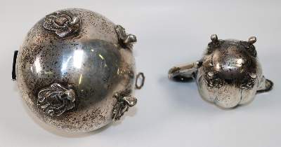 Bild Nr.3: 140-3253 Zuckerdose u. Milchkännchen: (Silber, Tischdekoration)
