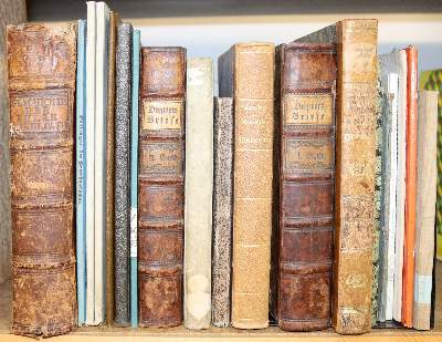Bild Nr.2: 140-372 Konvolut: (Alte Drucke, Handschriften und Theologie)