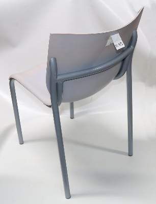 Große Abbildung Nr.2: 141-2646 Philippe Starck,: (Möbel, Design)