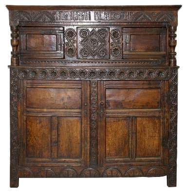 Große Abbildung Nr.2: 141-2649 Hallenschrank norddeutsch um 1700: (Möbel)