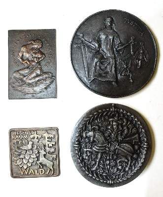 Große Abbildung Nr.19: 141-2710 Medaillen, Plaketten und Reliefs.: (Münzen und Medaillen, Medaillen)