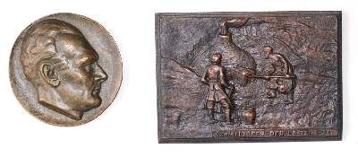 Große Abbildung Nr.45: 141-2710 Medaillen, Plaketten und Reliefs.: (Münzen und Medaillen, Medaillen)