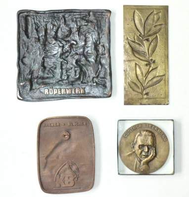 Große Abbildung Nr.76: 141-2710 Medaillen, Plaketten und Reliefs.: (Münzen und Medaillen, Medaillen)