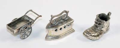 Große Abbildung Nr.11: 141-2871 Am Bauernhof.: (Silber, Miniaturen)