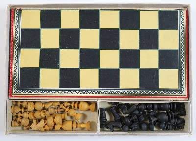 Große Abbildung Nr.2: 141-2909 Jugendstil Schachspiel: (Spielzeug)