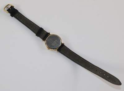 Große Abbildung Nr.2: 141-2933 Bicolore Dugena Armbanduhr.: (Uhren, Armbanduhren)