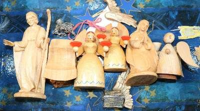 Große Abbildung Nr.2: 141-2957 Krippenfiguren, Engelskapelle: (Weihnachten)