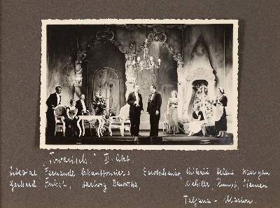 Große Abbildung Nr.1: 141-2976 Sammlung: (Film - Theater - Tanz)