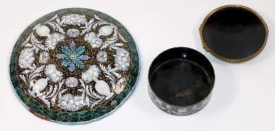 Bild Nr.2: 141-2470 Deckeldose und Kerzenhalter.: (Varia, Emaille, Limoges)