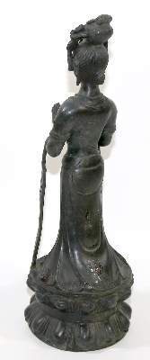 Bild Nr.3: 141-2616 Sitzende Gottheit: (Asiatika)