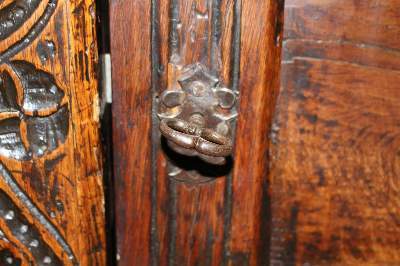 Bild Nr.3: 141-2649 Hallenschrank norddeutsch um 1700: (Möbel)