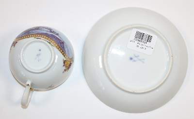 Bild Nr.2: 141-2749 Marcolini-Tasse mit Untertasse: (Porzellan u. Keramik, Meissen)