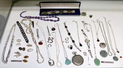 Bild Nr.4: 141-2810 Gold-, Silber-: (Schmuck)