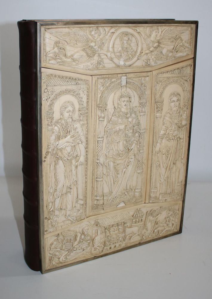 Große Abbildung Nr.3: 142-1183 Lorscher Evangeliar, Das.: (Faksimile)