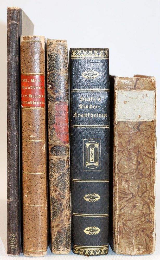 Große Abbildung Nr.2: 142-1915 Kinderheilkunde.: (Medizin)