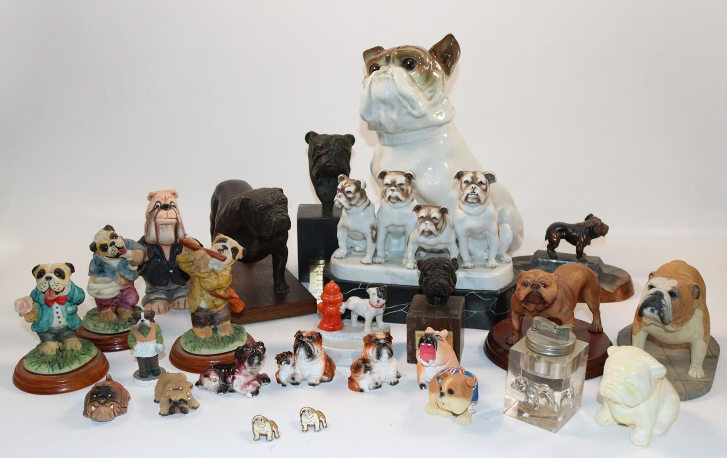 Große Abbildung Nr.19: 142-2729 Sammlung: (Varia, Mops - Bulldogge)