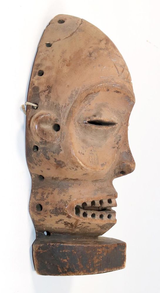 Große Abbildung Nr.2: 142-2784 Tschokwe o. Chokwe: (Afrika, Masken)