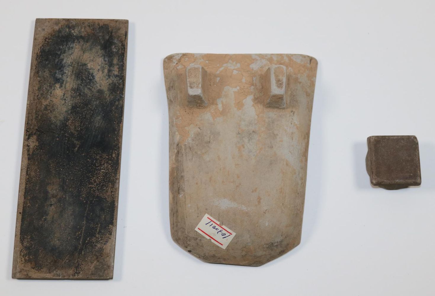 Große Abbildung Nr.2: 142-2840 Tusche-Reibstein: (Asiatika)