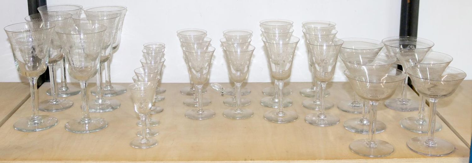 Große Abbildung Nr.3: 142-2850 Französische Trinkgläser: (Glas)