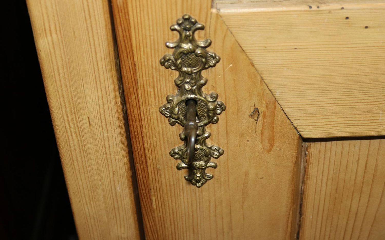 Große Abbildung Nr.3: 142-2874 Vitrinenschrank,: (Möbel, Schränke)