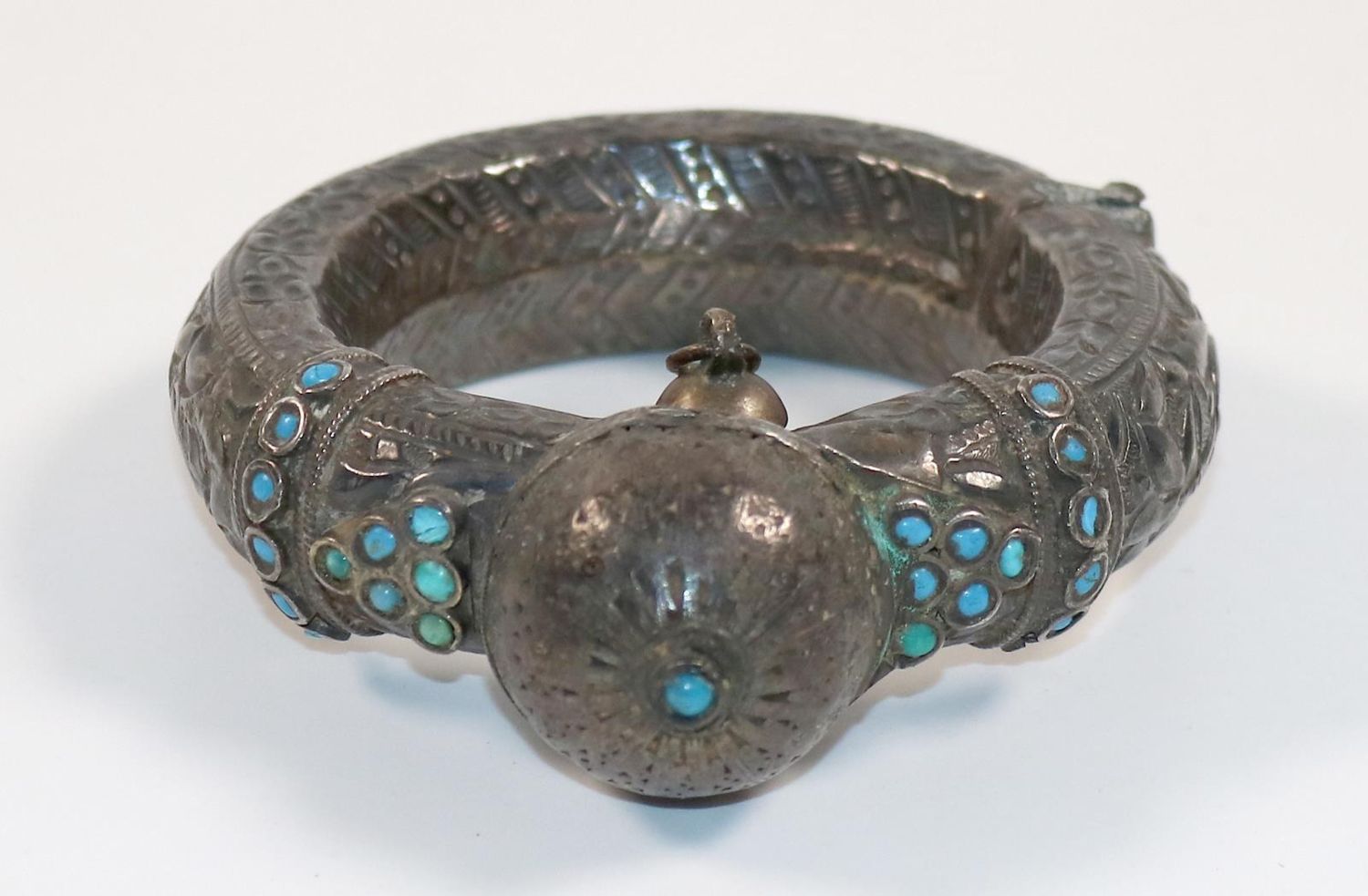 Große Abbildung Nr.2: 142-2957 Ethnologischer: (Schmuck)
