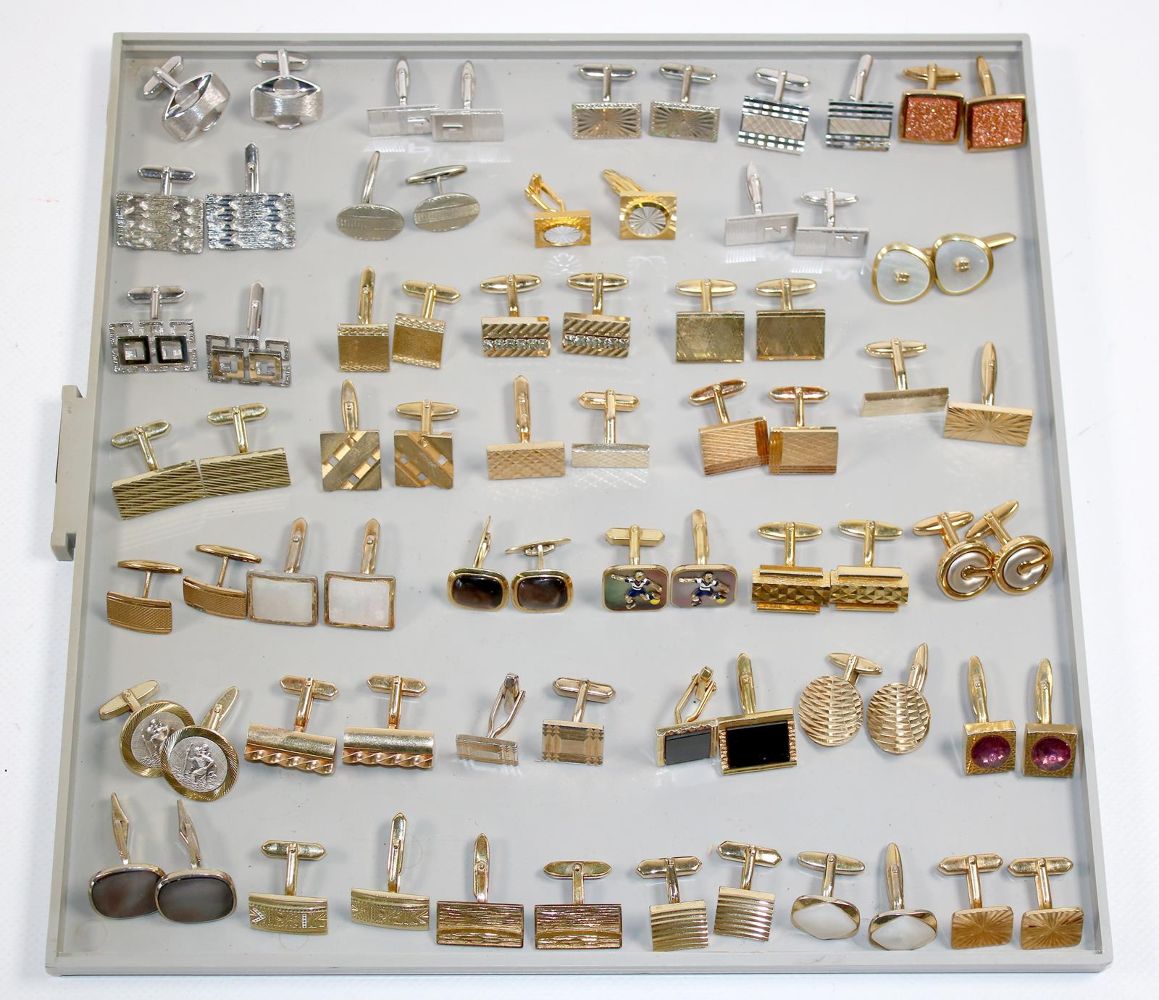 Große Abbildung Nr.2: 142-2958 Herrenschmuck: (Schmuck)