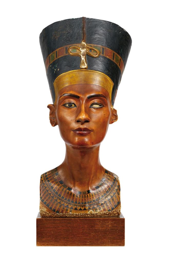 Große Abbildung Nr.1: 142-2999 Nofretete. (Skulpturen - Plastiken)