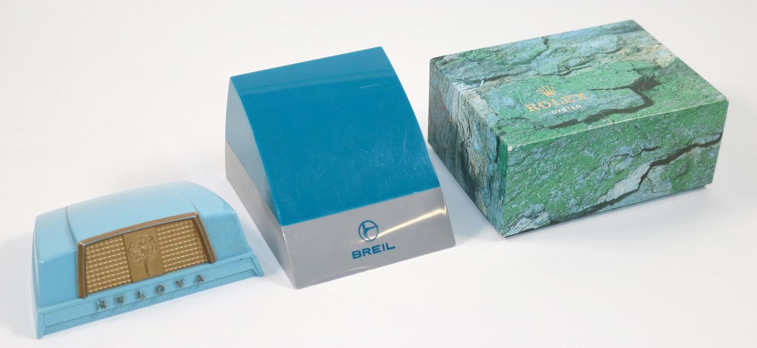 Große Abbildung Nr.1: 142-3021 Uhrenetuis, Uhrenboxen.: (Uhren, Armbanduhren)