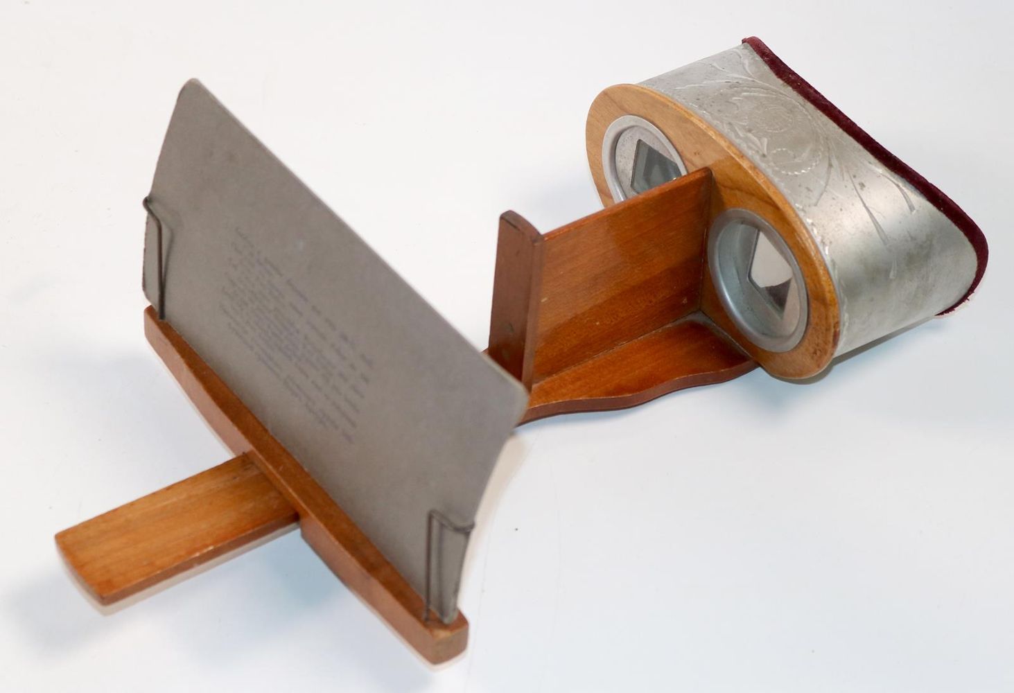 Große Abbildung Nr.2: 142-3088 Stereobildbetrachter.: (Photographie)