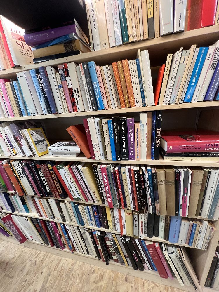 Große Abbildung Nr.27: 142-771 Bibliothek (Konvolut)