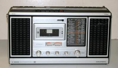 Bild Nr.3: 142-2757 Volksempfänger u. Radios.: (Varia, Technik)