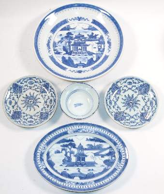 Bild Nr.1: 142-2800 Chinesisches Porzellan: (Asiatika)