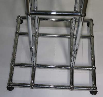 Bild Nr.3: 142-2855 Design Postament.: (Möbel, Design)