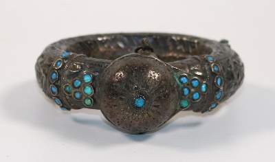 Bild Nr.3: 142-2957 Ethnologischer: (Schmuck)