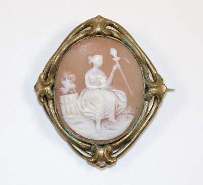 Bild Nr.1: 142-2967 Prächtige Muschelkamee: (Schmuck, Kameen)