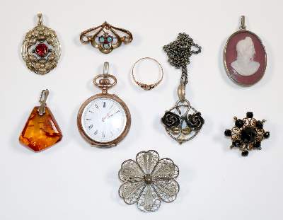 Bild Nr.1: 142-2973 Lot Antikschmuck: (Schmuck)