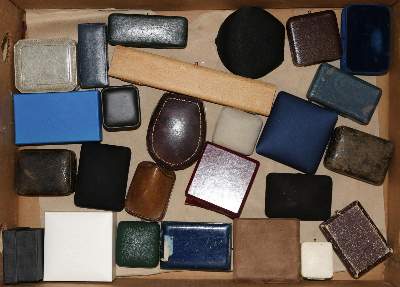 Bild Nr.2: 142-2979 Schmucketuis.: (Schmuck)