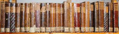Bild Nr.2: 142-633 Gerichtssaal, Der.: (Jus der Bibliothek v. Prof. Thomas Würtenberger, Juridica und Kriminologie)