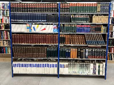 Bild Nr.48: 142-771 Bibliothek (Konvolut)