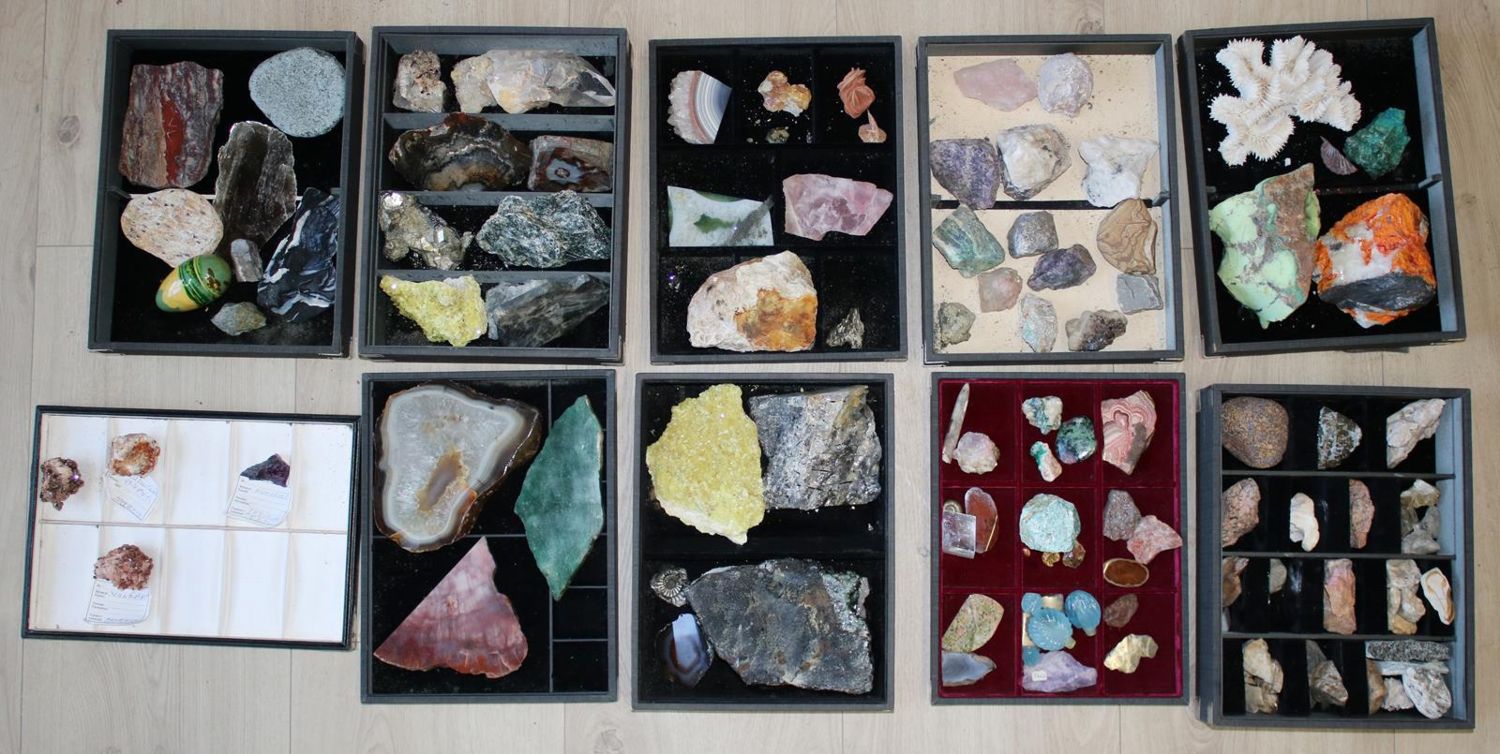 Große Abbildung Nr.1: 143-2579 Mineraliensammlung.: (Varia)