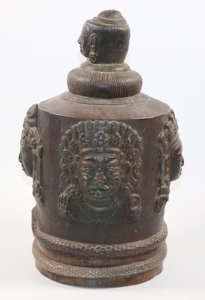Große Abbildung Nr.4: 143-2713 Pañchamukha Lingam: (Asiatika)