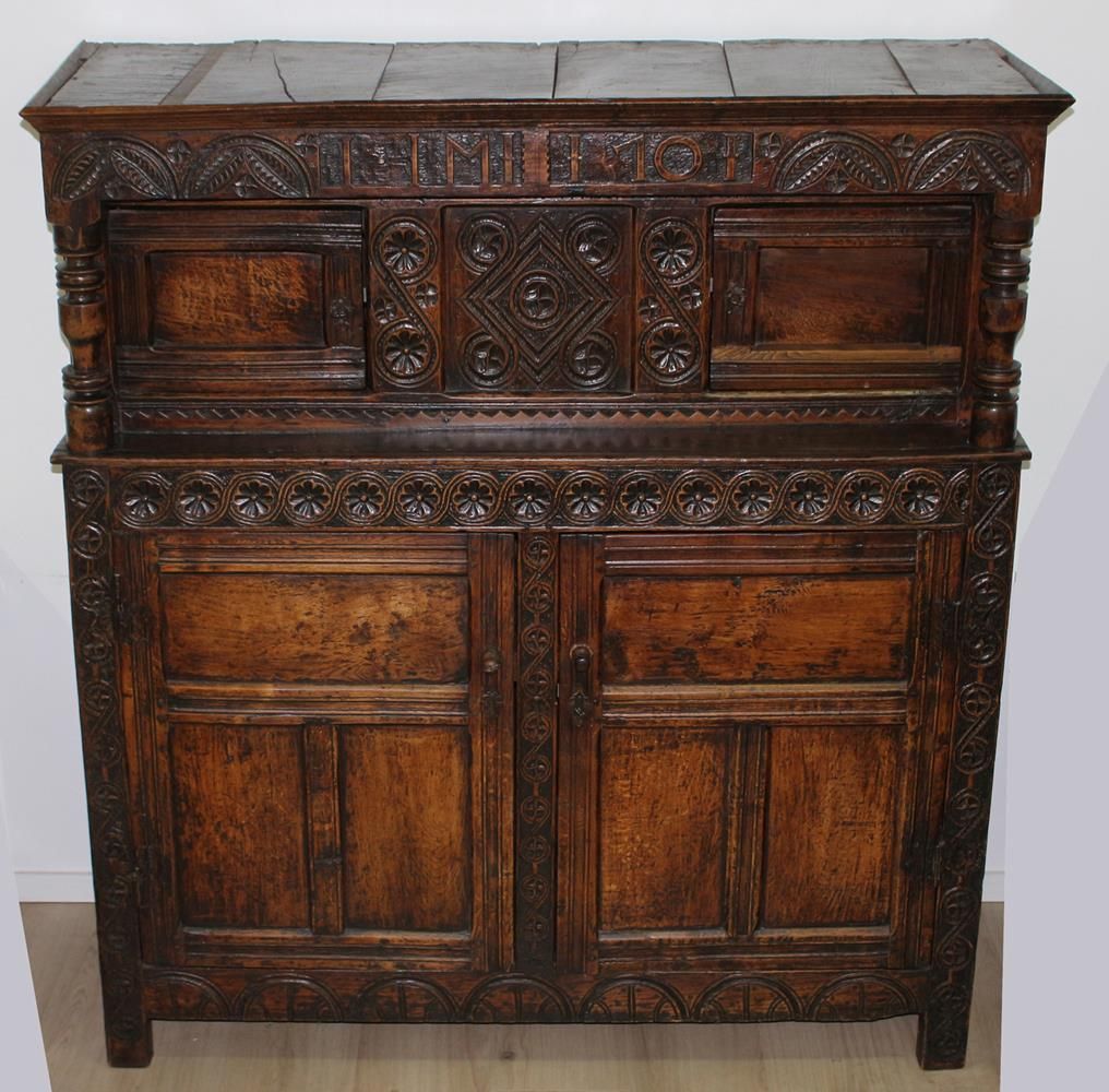 Große Abbildung Nr.1: 143-2778 Hallenschrank norddeutsch um 1700: (Möbel)