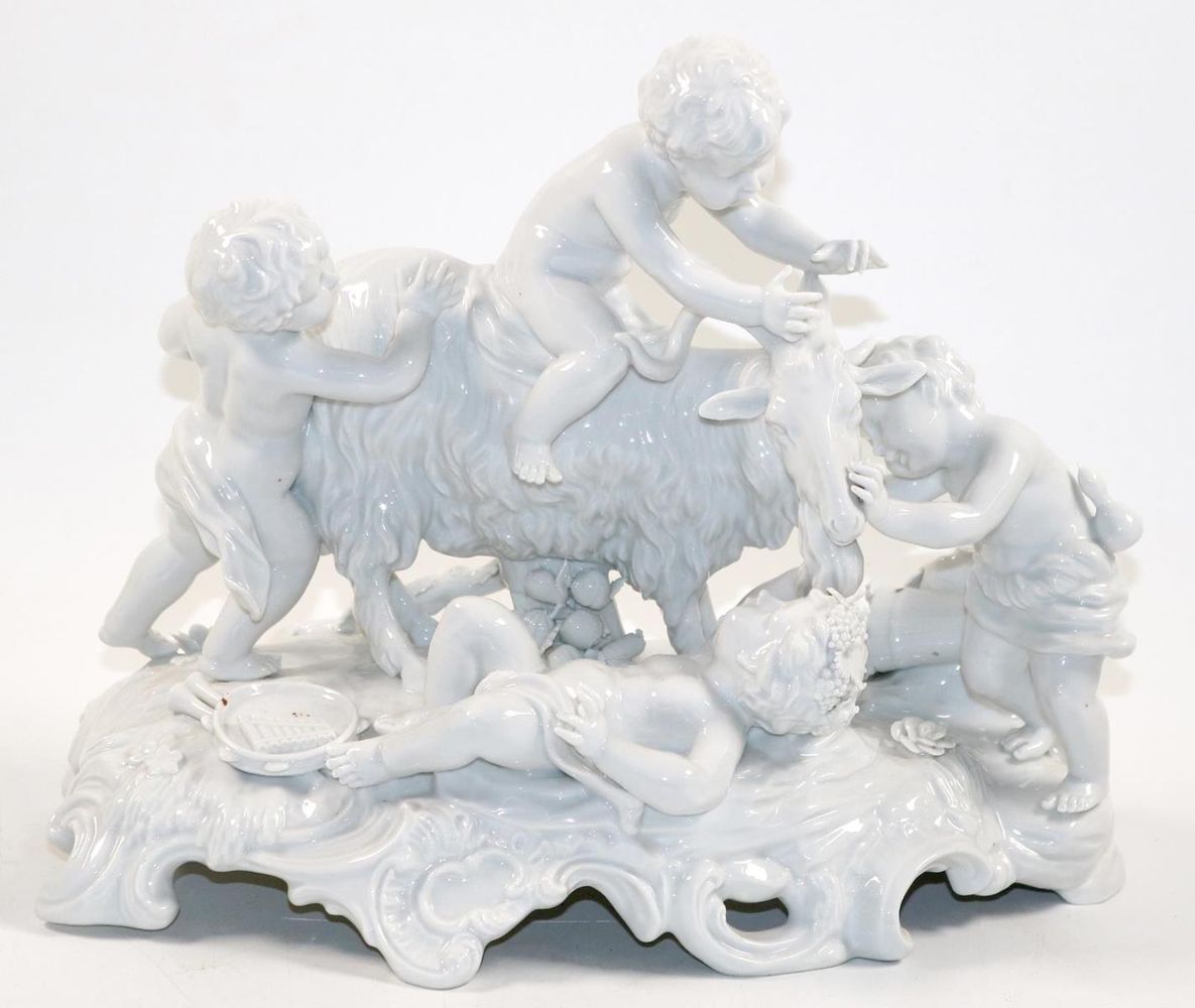 Große Abbildung Nr.1: 143-2794 Bacchus u. Knaben: (Porzellan u. Keramik)