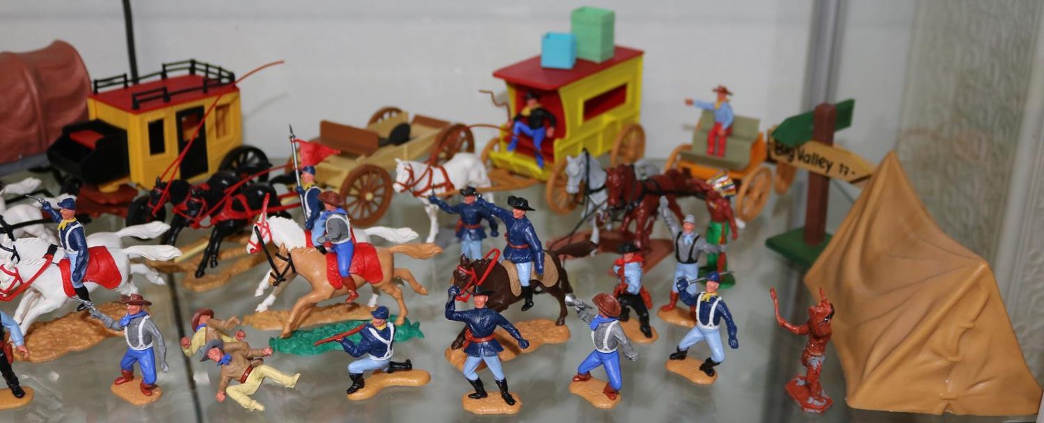 Große Abbildung Nr.211: 143-2897 Timpo Toys: (Spielzeug)