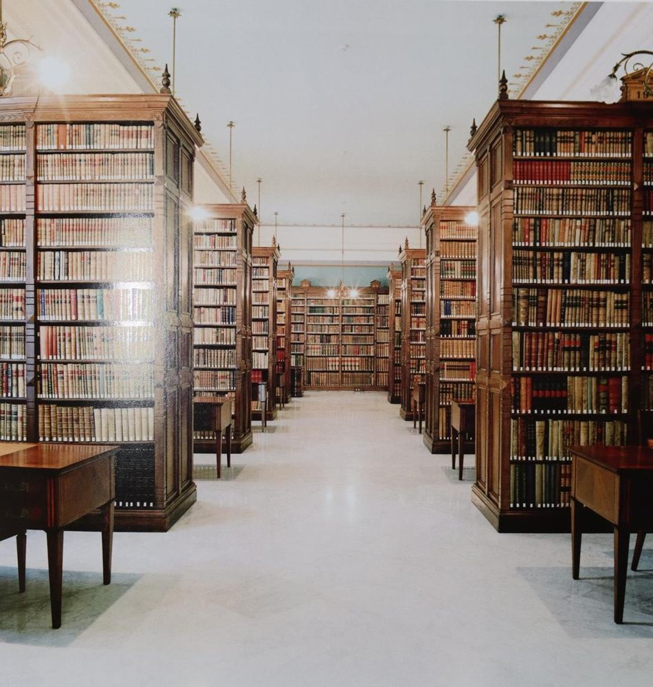 Große Abbildung Nr.9: 143-2933 Höfer, Candida.: (Photographie)