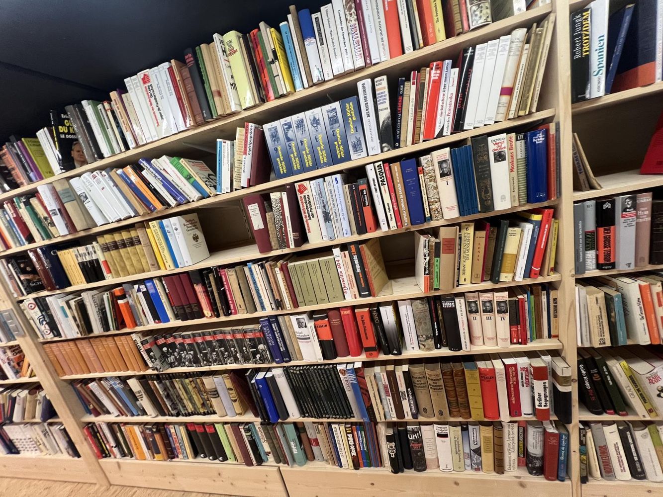 Große Abbildung Nr.18: 143-439 Bibliothek (Konvolut)