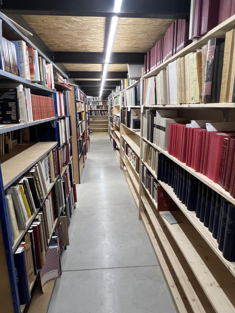 Große Abbildung Nr.38: 143-439 Bibliothek (Konvolut)