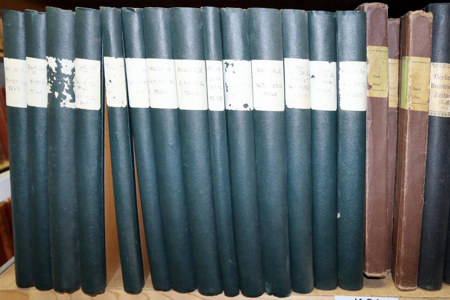 Große Abbildung Nr.6: 143-548 Sammlung: (Zeitschriften und Zeitungen)