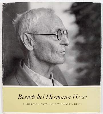 Bild Nr.1: 143-1511 Besuch bei Hermann Hesse.: (Literatur und illustrierte Bücher 20.Jahrhundert - Alte Literatur in modernen Ausgaben)