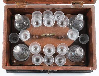 Bild Nr.2: 143-2610 Reiseapotheke: (Varia)
